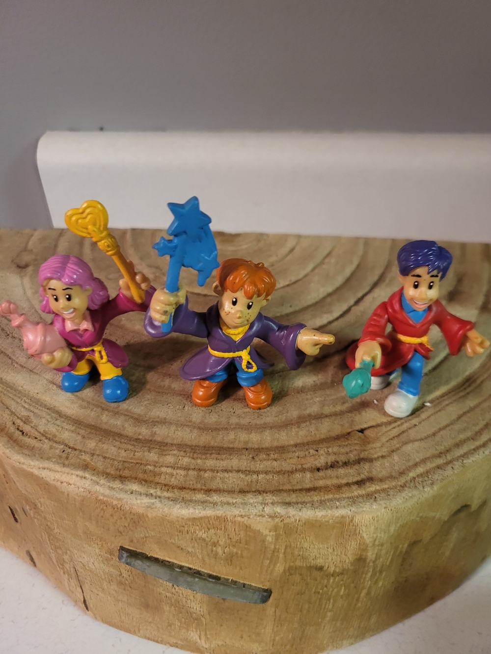 Vintage Keenway Wonderland Castle Figures 3pc Wizard Medieval Rare
